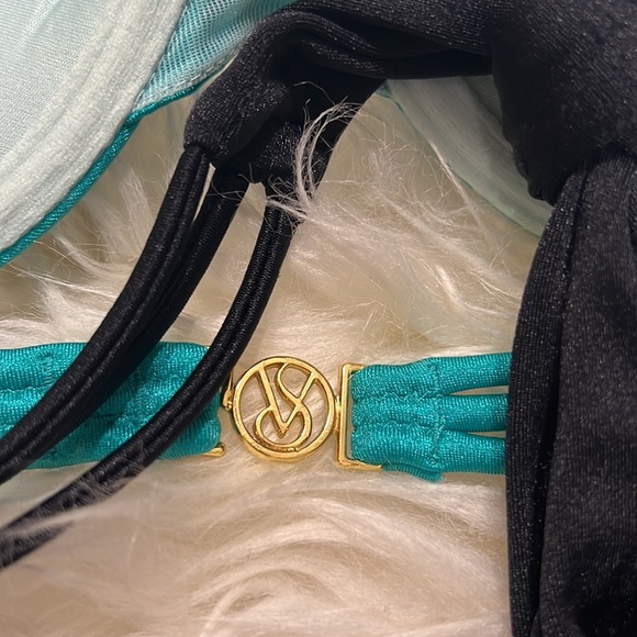 2 Bombshell Victorias Secret Swim Tops - Picture 7 of 8